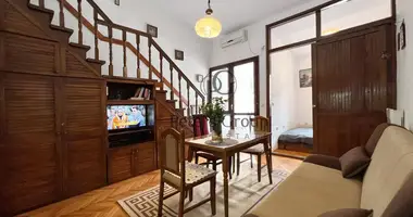 Multilevel apartments 1 bedroom in Sutomore, Montenegro