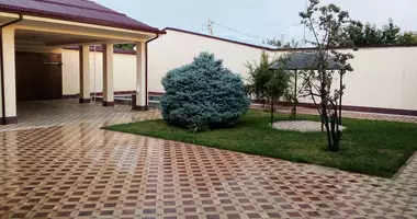 Дом 7 комнат с мебелью в Мирзо-Улугбекский район, Узбекистан