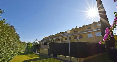 Reihenhaus  mit Möbliert, mit Terrasse, mit Garage in Orihuela, Spanien