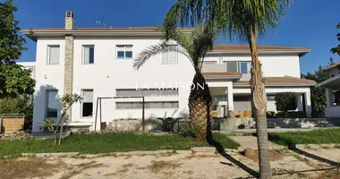 Haus 4 Schlafzimmer in Lakatamia, Cyprus