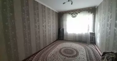 Квартира 2 комнаты с балконом в Ташкент, Узбекистан