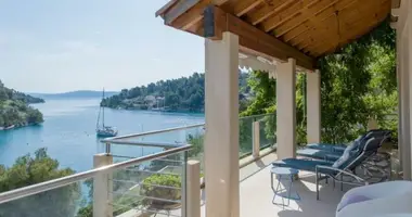 Villa 5 bedrooms in Opcina Postira, Croatia