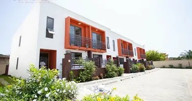 Maison 2 chambres dans Accra, Ghana