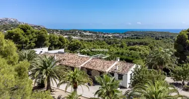 Villa 5 chambres avec parkovka parking, avec Climatiseur, avec Cour dans Altea, Espagne