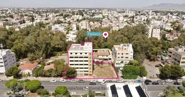 Commercial property 701 m² in Strovolos, Cyprus