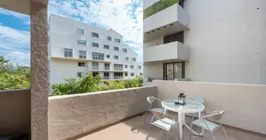 Condo 1 pokój z Basen w Miami, Stany Zjednoczone