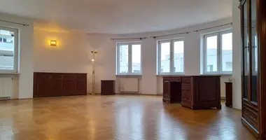 Коммерческое помещение 121 м² в Варшава, Польша