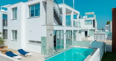 Maison 5 chambres dans Paralímni, Chypre