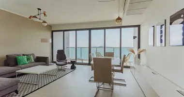 Condo  mit Balkon, mit Möbliert, mit Aufzug in Na Kluea, Thailand