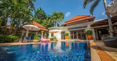 Villa 4 chambres avec Fenêtres double vitrage, avec Meublesd, avec Climatiseur dans Phuket, Thaïlande