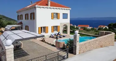 Villa 4 bedrooms in Bol, Croatia