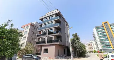 1 room apartment with balcony, with air conditioning, with parking in Mersin, Turkey