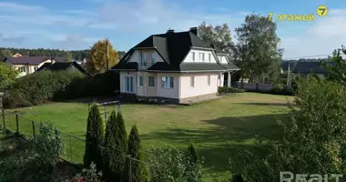 Dom wolnostojący w Papiarnianski sielski Saviet, Białoruś