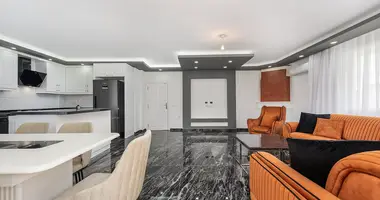 Villa 4 zimmer in Alanya, Türkei