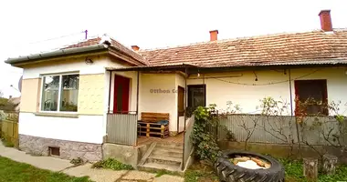 3 room house in Kislang, Hungary