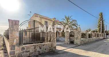 4 bedroom house in Albatera, Spain