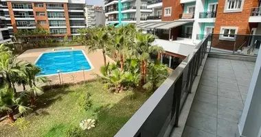 Apartamento 4 habitaciones en Obakoey, Turquía