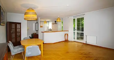 Wohnung 3 zimmer in Warschau, Polen