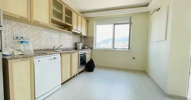 3 room apartment with security, with parking covered, with Камеры видеонаблюдения in Alanya, Turkey
