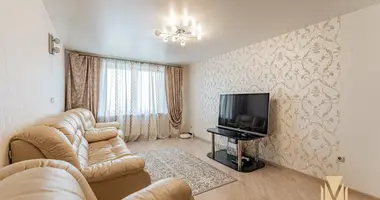 Apartamento 3 habitaciones en Minsk, Bielorrusia