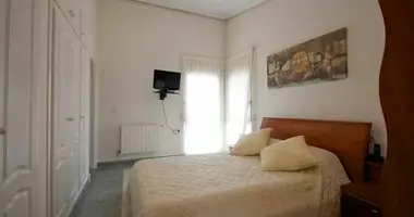 Haus 4 Zimmer in Torrevieja, Spanien