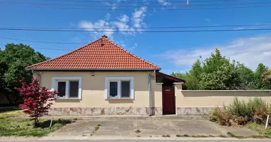3 room house in Madaras, Hungary