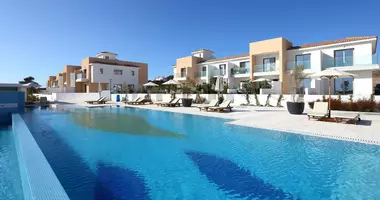 Reihenhaus  mit property features coming soon in Geroskipou, Cyprus
