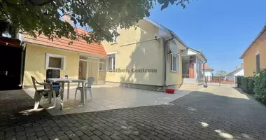 3 room house in Balatonujlak, Hungary