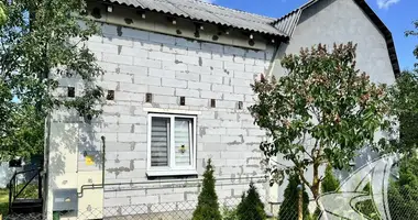 Maison dans Kamianica Zyravieckaja, Biélorussie