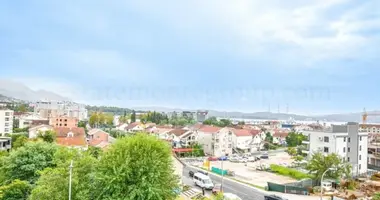 Квартира в Тиват, Черногория
