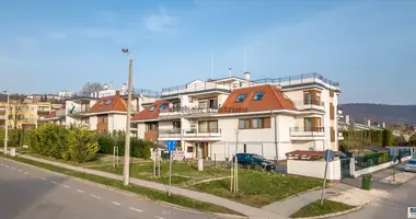 Apartamento 4 habitaciones en Budakeszi, Hungría