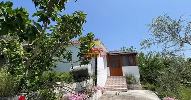 Casa 3 habitaciones en Kote, Albania