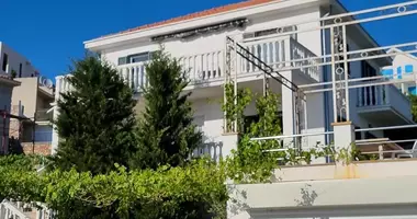 Haus 4 Zimmer in Krimovice, Montenegro