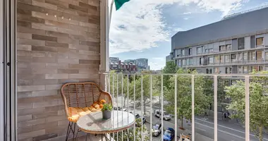3 bedroom apartment in Barcelona, Spain