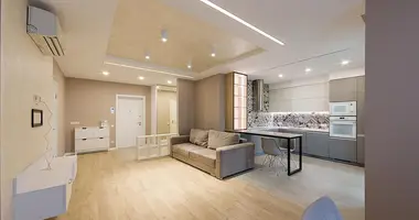 Apartamento 3 habitaciones en Minsk, Bielorrusia