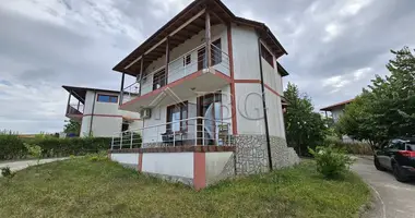 Casa 3 habitaciones en Aleksandrovo, Bulgaria