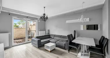 Квартира 3 комнаты в Варшава, Польша
