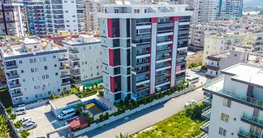 3 bedroom apartment in Mahmutlar, Turkey