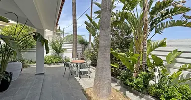 Casa 4 habitaciones en Strovolos, Chipre