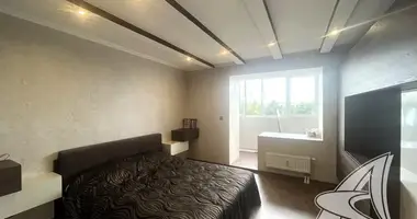 3 room apartment in Muchaviecki sielski Saviet, Belarus