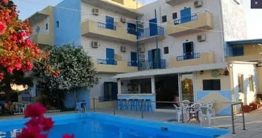 Hotel 800 m² in Kavrochori, Greece
