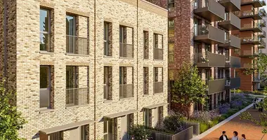 3 bedroom house in Southall, United Kingdom