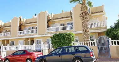 Adosado Adosado 2 habitaciones con Amueblado, con Aire acondicionado, con Terraza en Orihuela, España