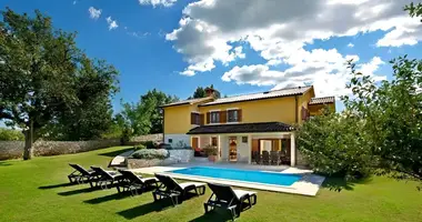 Villa 4 bedrooms in Rabac, Croatia