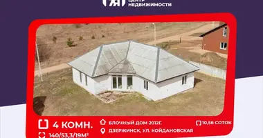 Casa en Dzyarzhynsk, Bielorrusia