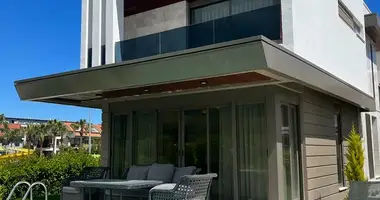 Villa 4 chambres dans Kemer, Turquie
