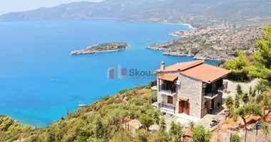 4 bedroom house in Kardamyli, Greece