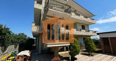 Квартира 3 комнаты в Дуррес, Албания