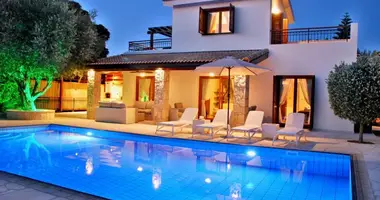 3 bedroom house in Kouklia, Cyprus