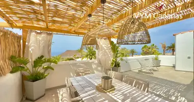 Villa in Arona, Spanien